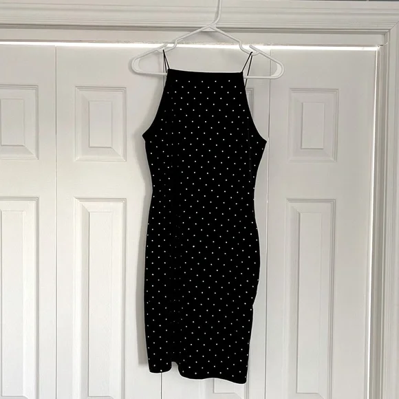 3/$30 ✨ H&M | Sexy Black Dress - Picture 1 of 5
